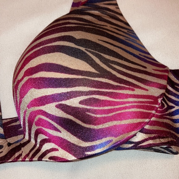 Women’s Victoria’s Secret Incredible Zebra print push up bra - Picture 2 of 4